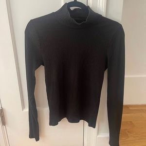 Abercrombie ribbed turtle neck long sleeve